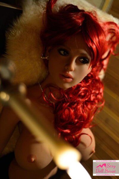 SexyDollhouse: Papusa sexuala in stoc.